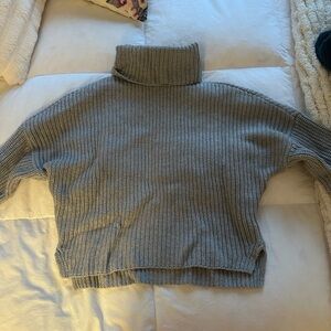 Abercrombie gray turtleneck never worn